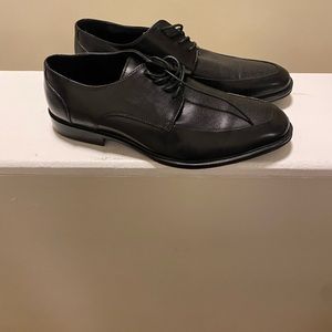 MENS SIZE 9 KENNETH COLE BLACK DRESS SHOE